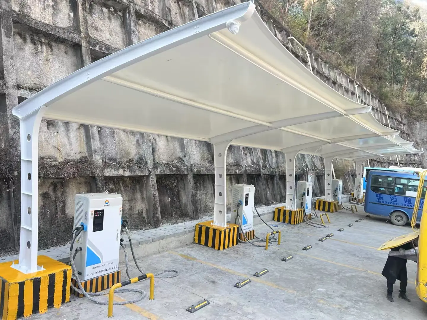 贵州息烽园区停车棚采购:为什么“省”在前面的钱,最后都花在了后面?